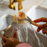 Long reach washing up brush ideal for cleaning glasses, plates, pots and pans